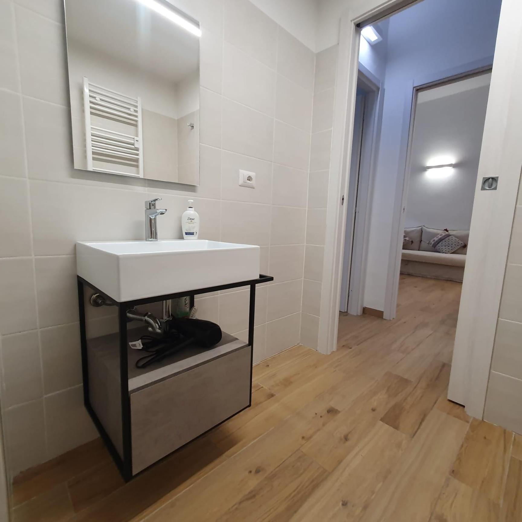 Bnbutler - Grasselli, 8 - Comfy And Newly Renovated Apartment Milan Bagian luar foto