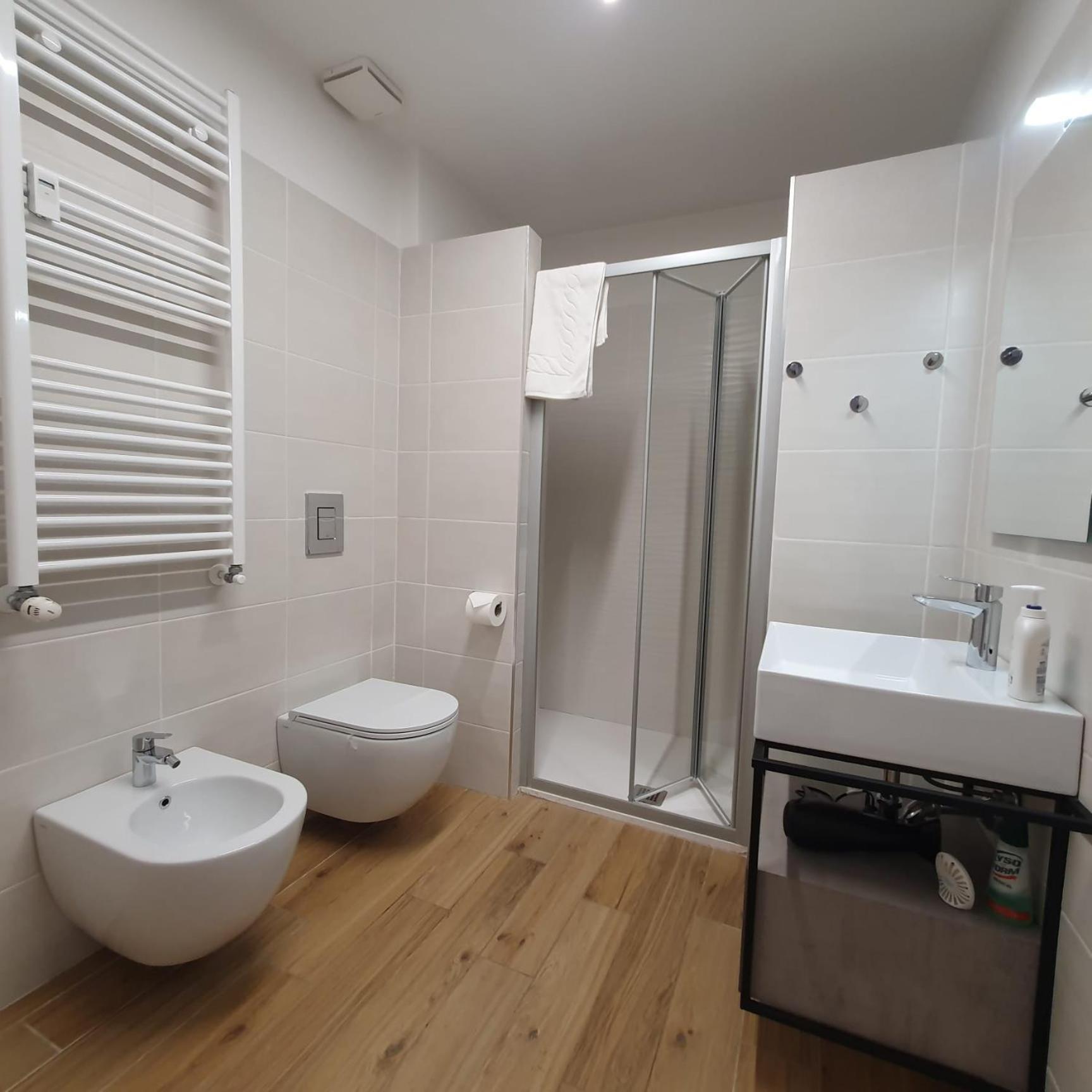 Bnbutler - Grasselli, 8 - Comfy And Newly Renovated Apartment Milan Bagian luar foto