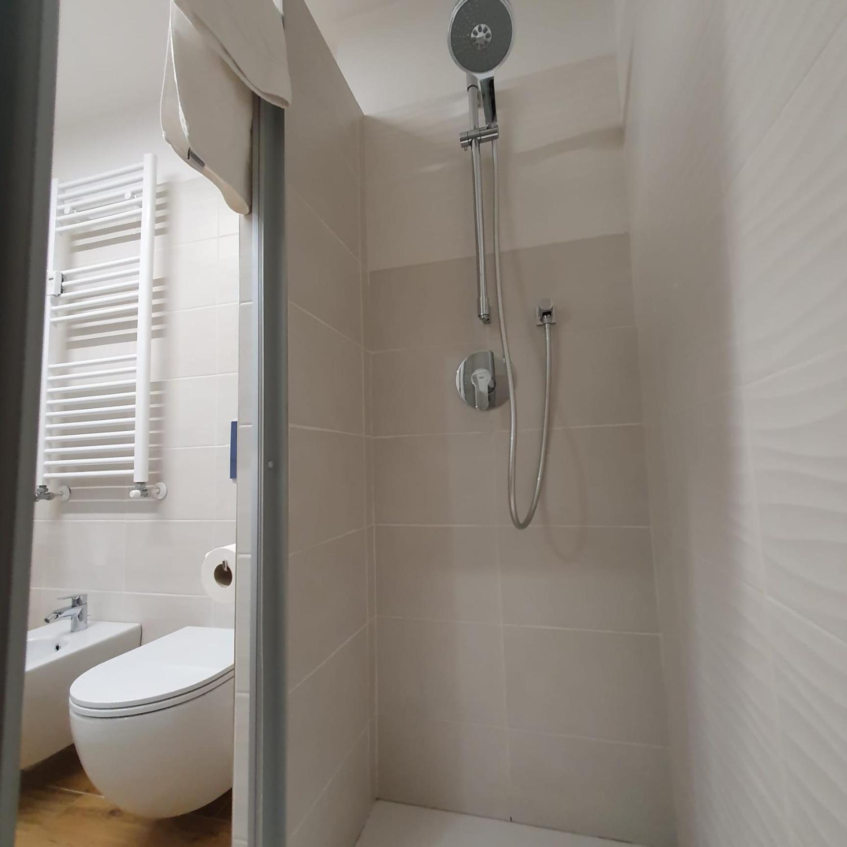 Bnbutler - Grasselli, 8 - Comfy And Newly Renovated Apartment Milan Bagian luar foto